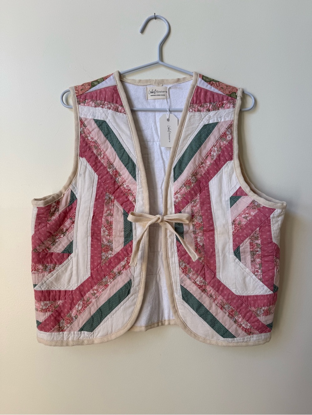 ⭐️ 3. Handmade Quilted Vest -PINKY- Upcycled blanket patchwork